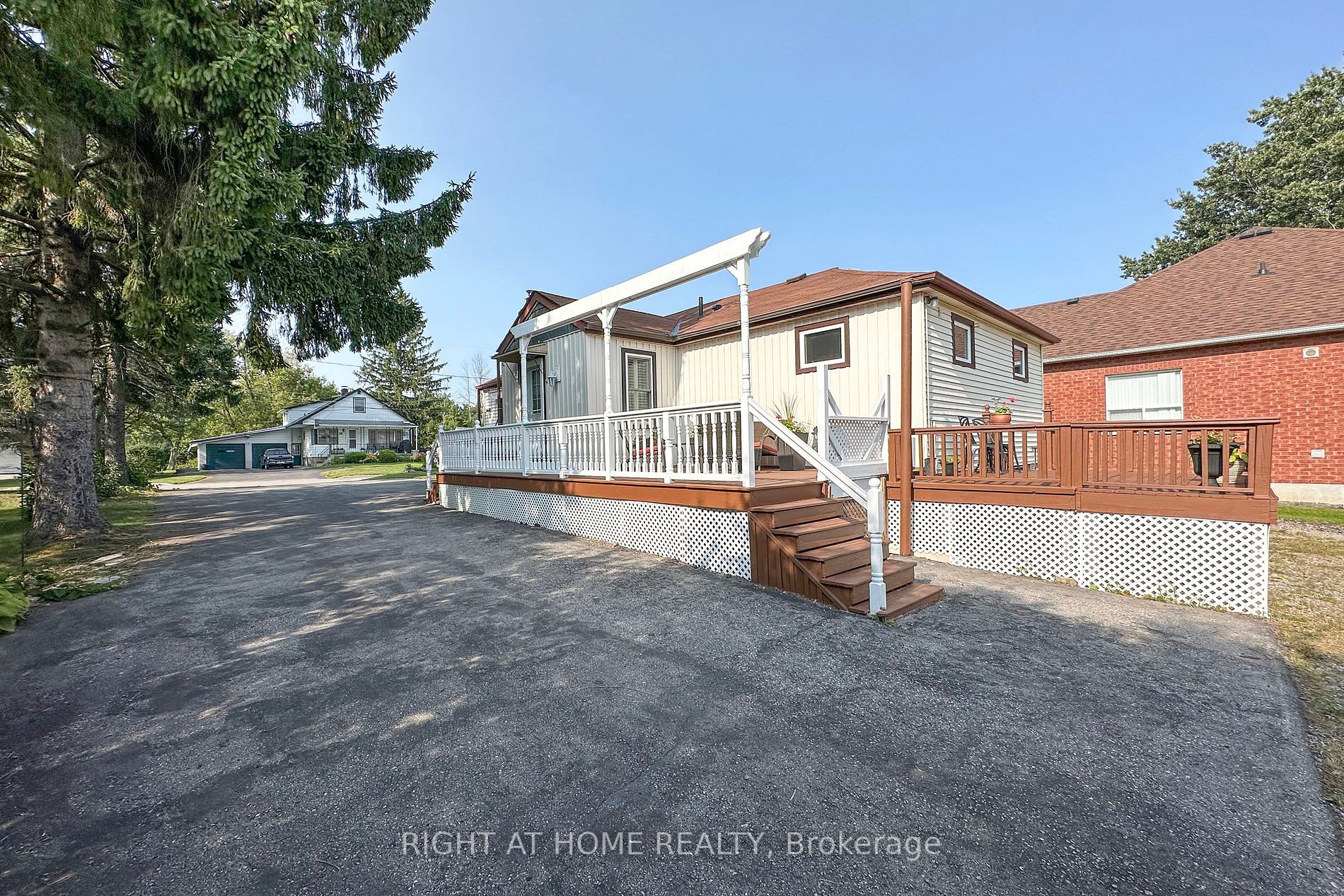 25 Lawson Road