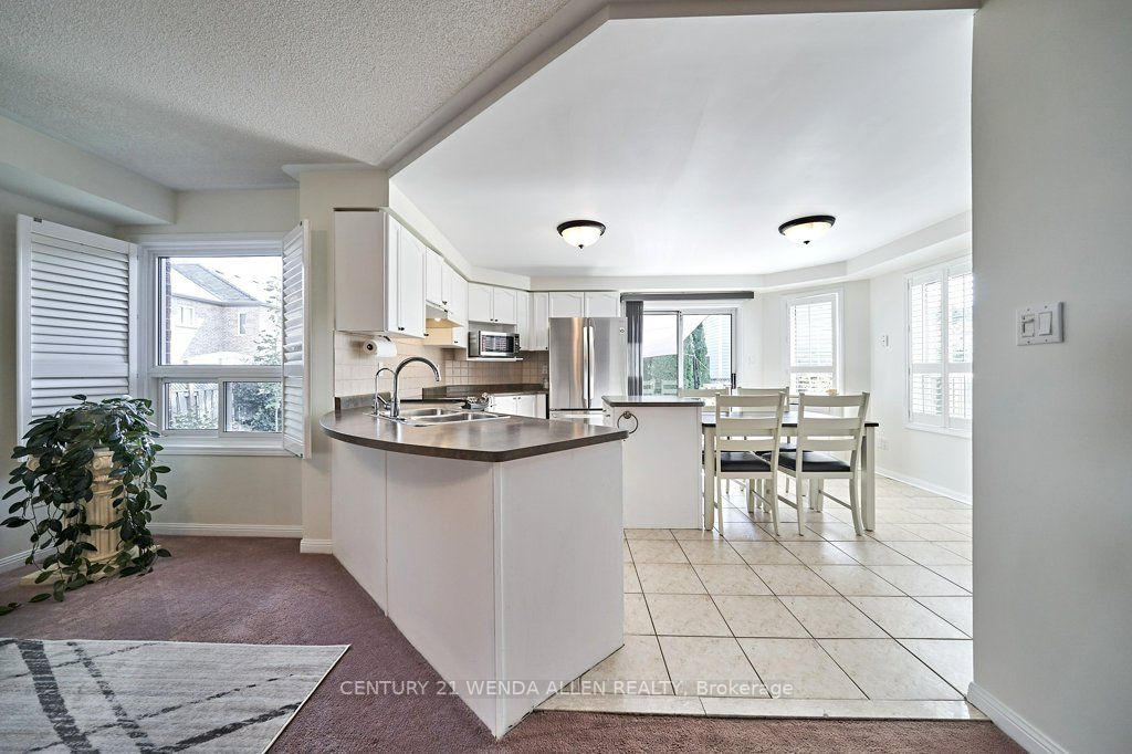 27 Bonathon Cres
