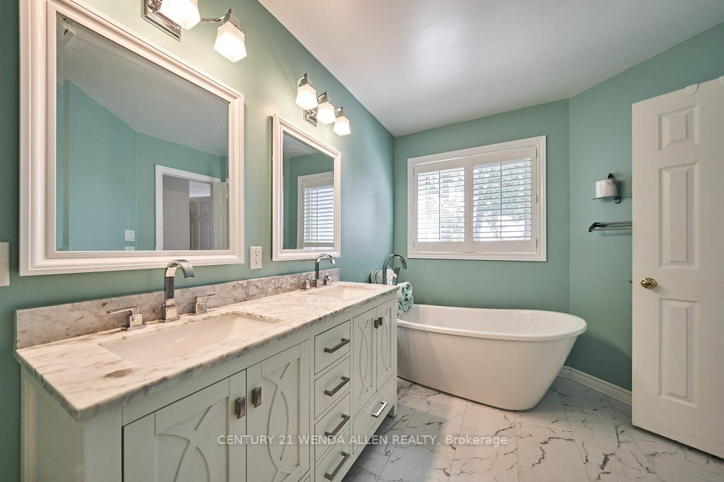 27 Bonathon Cres
