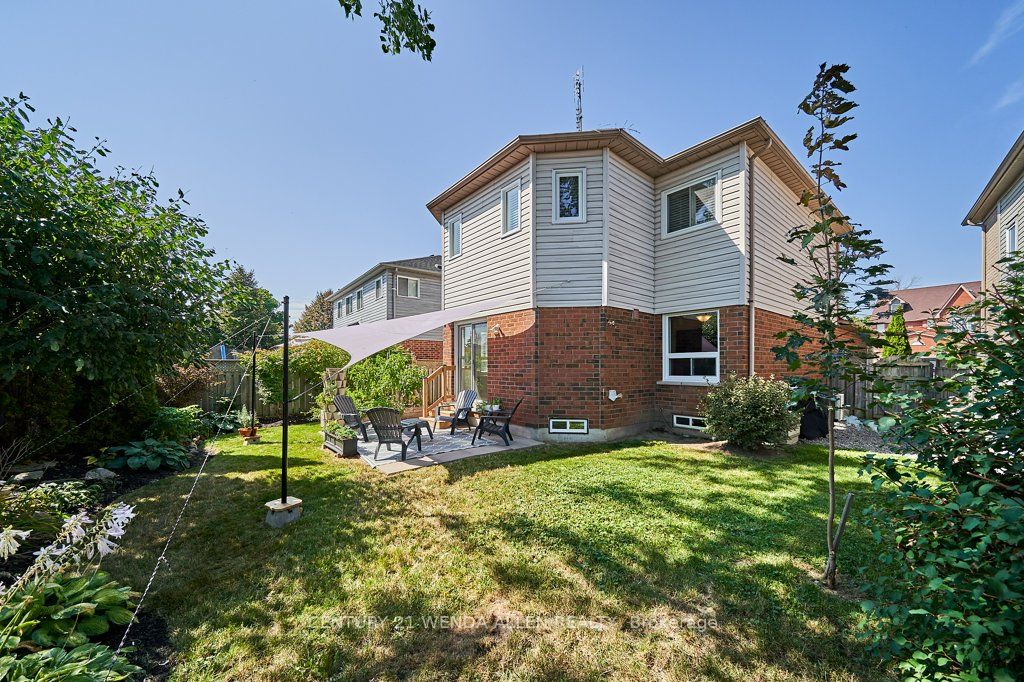 27 Bonathon Cres