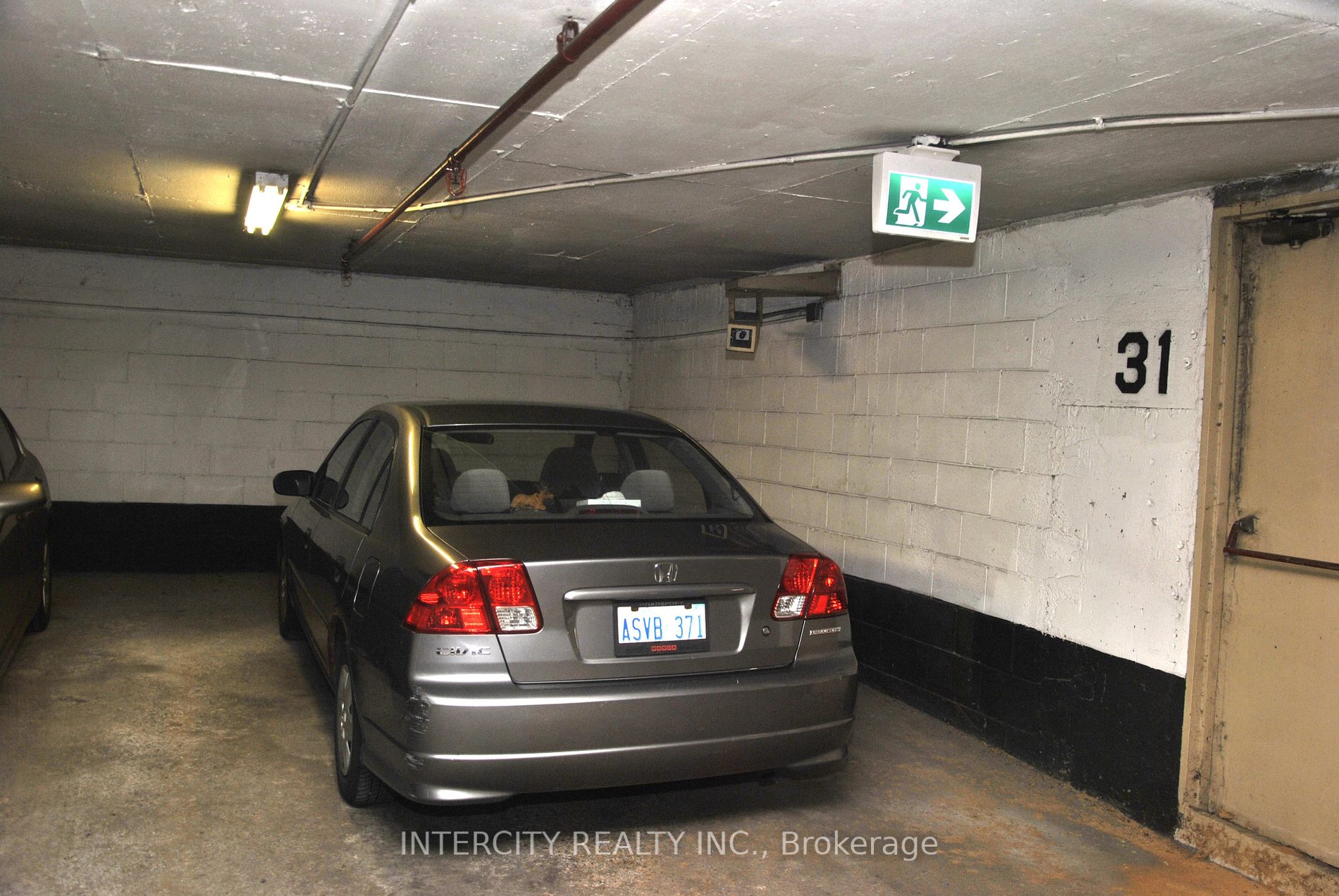 2245 Eglinton Ave E, #505