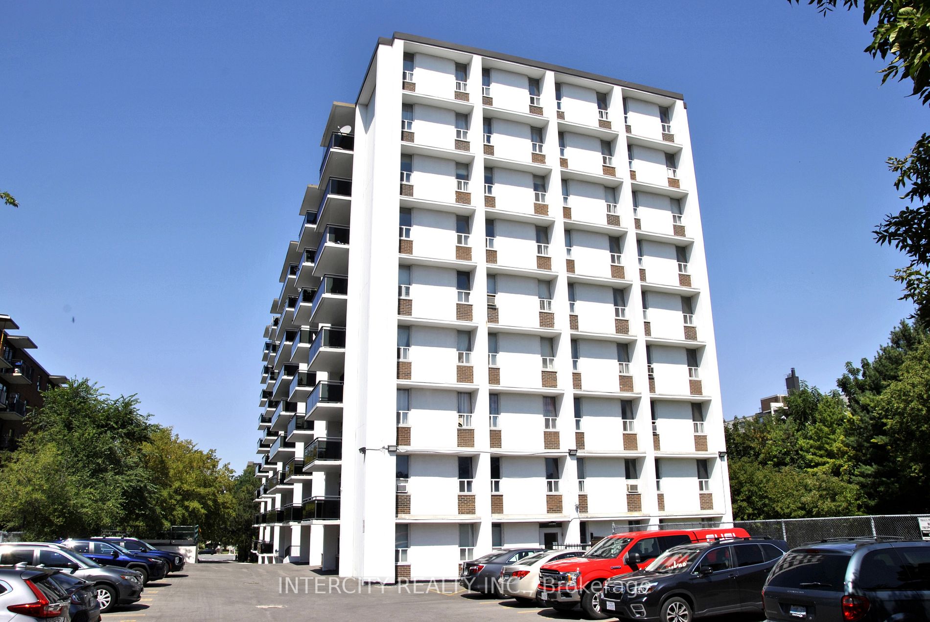 2245 Eglinton Ave E, #505