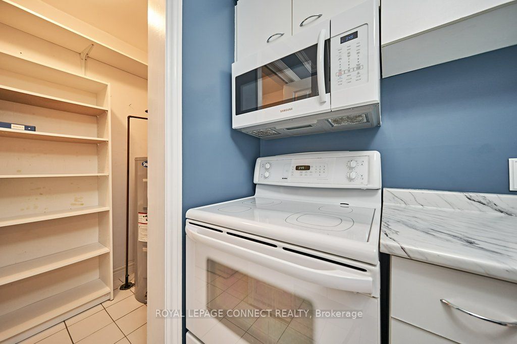 193 Lake Driveway W, #414