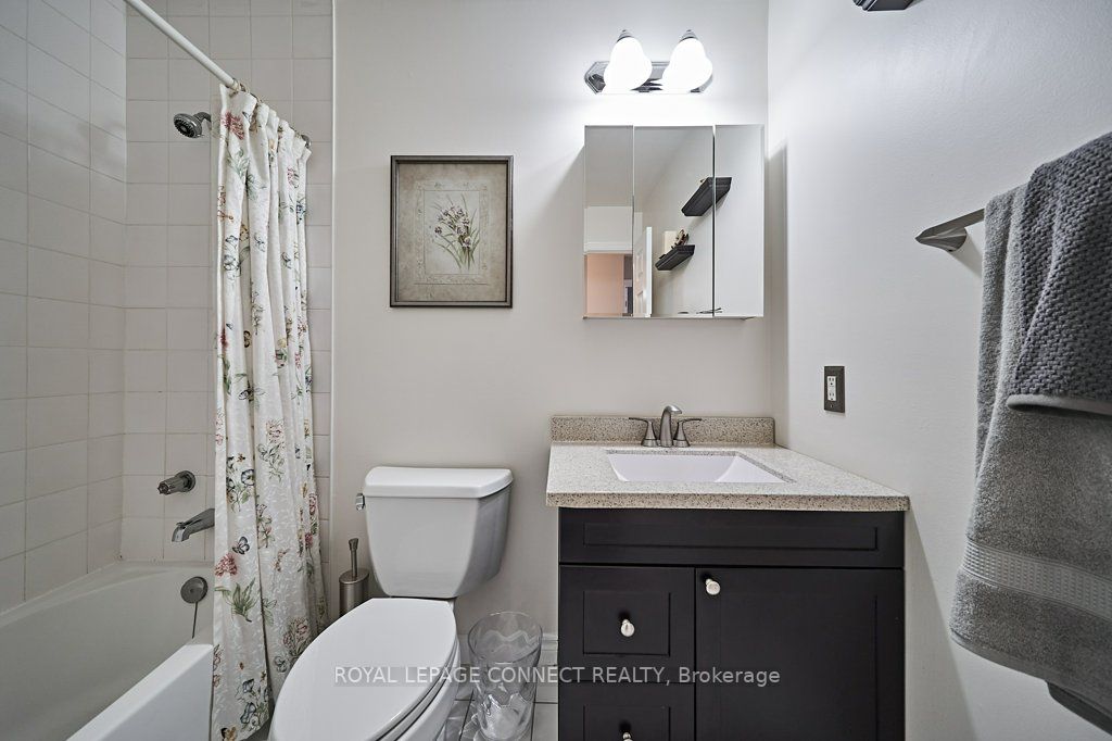 193 Lake Driveway W, #414