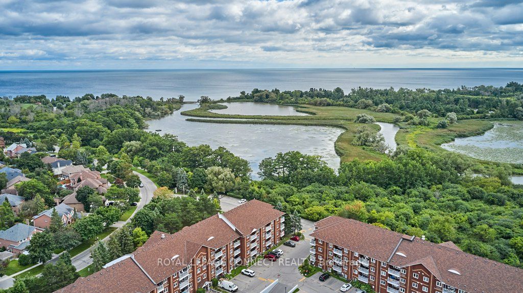 193 Lake Driveway W, #414