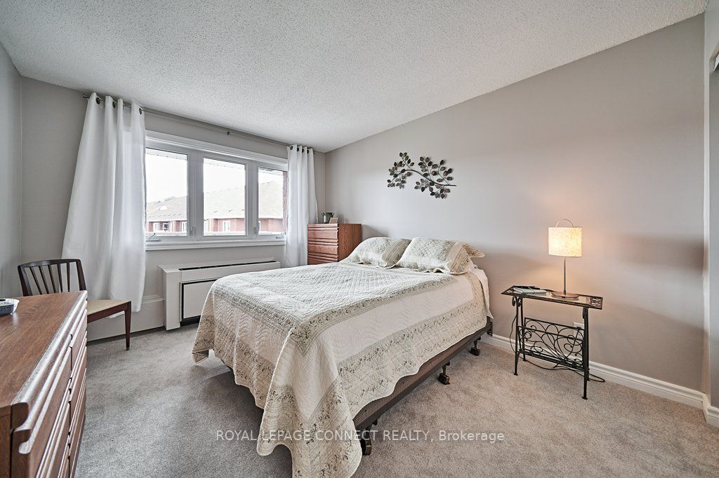 193 Lake Driveway W, #414