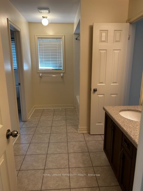 36 Crellin Street, #Upper
