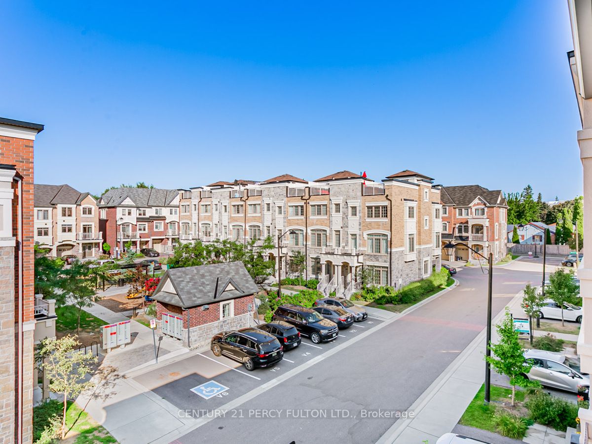 58 Old Harwood Avenue N, #000