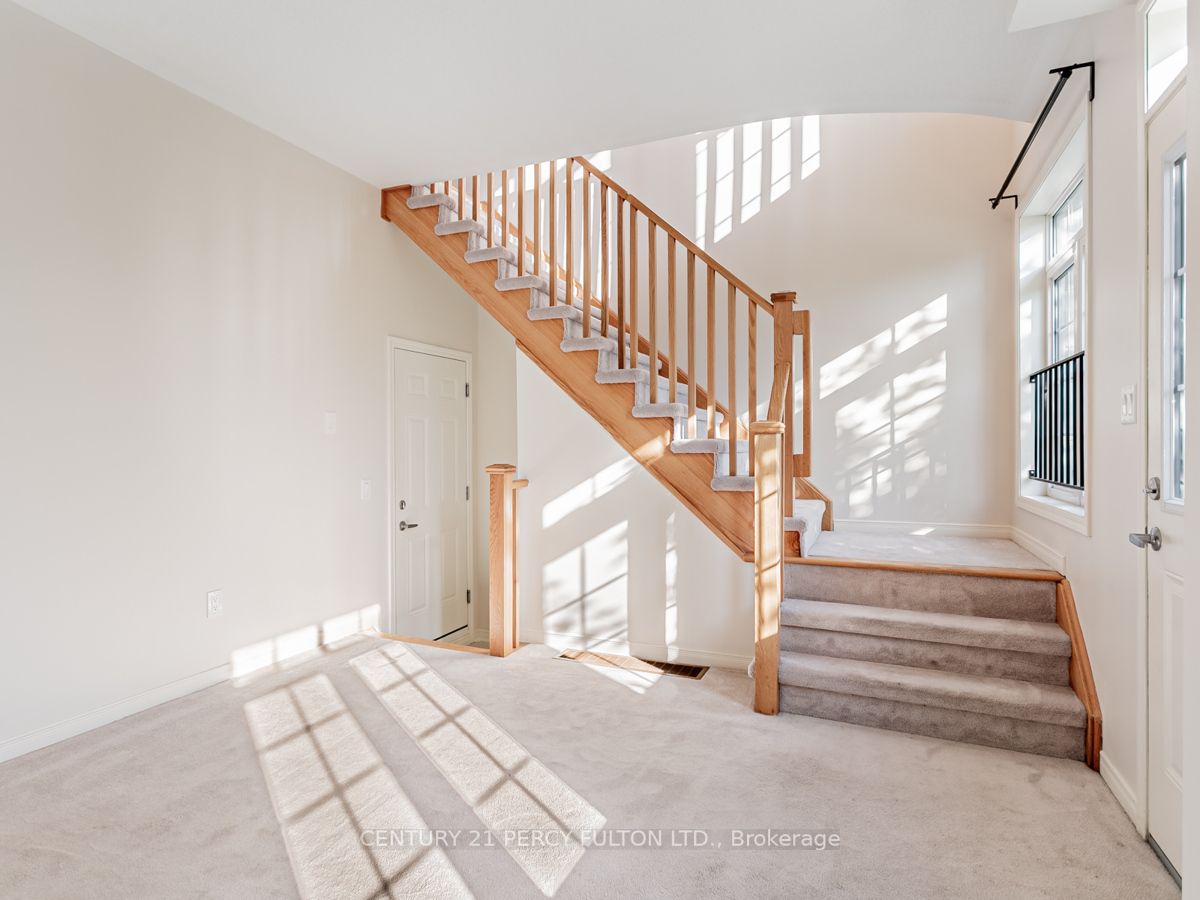 58 Old Harwood Avenue N, #000