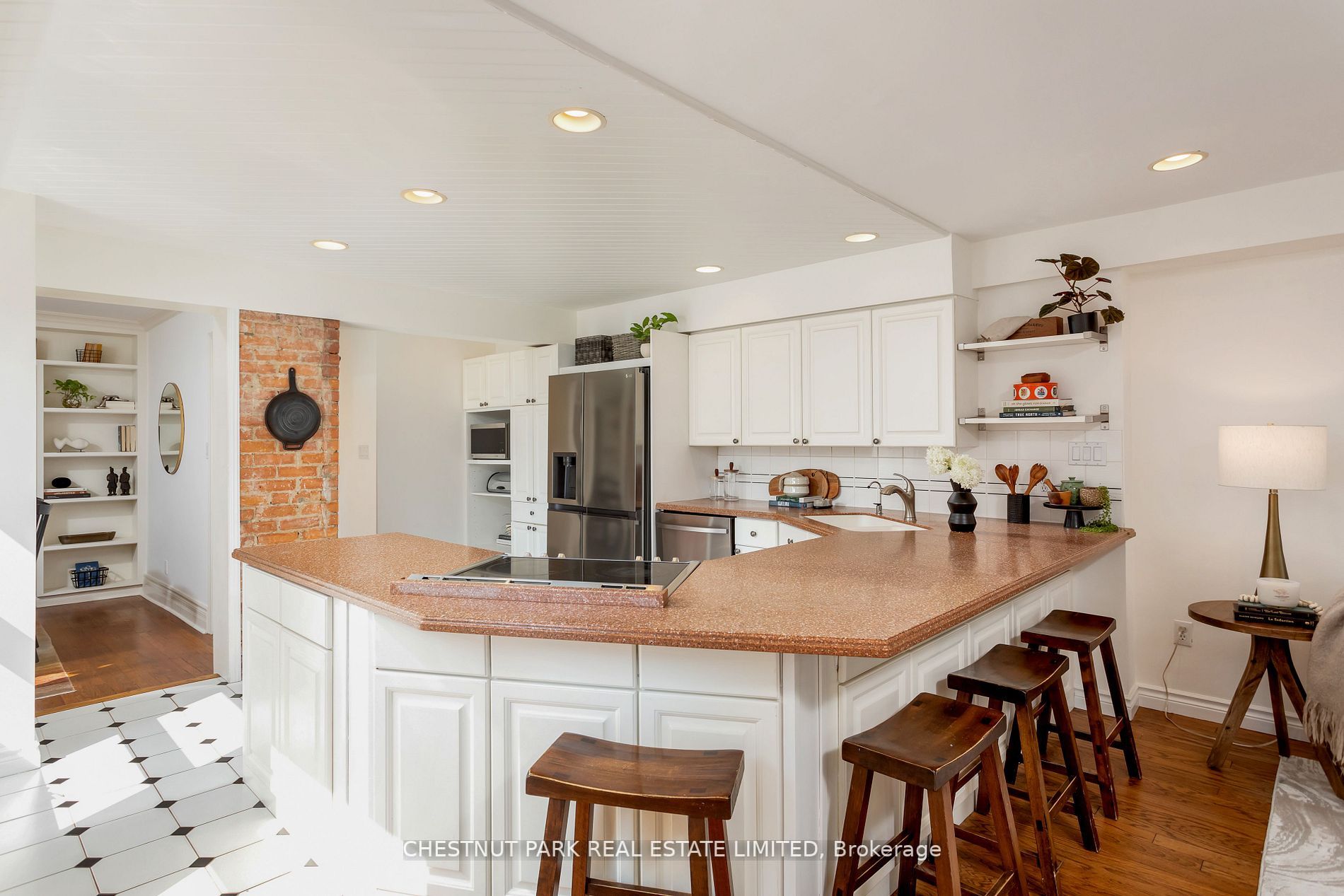 33 Chester Hill Rd