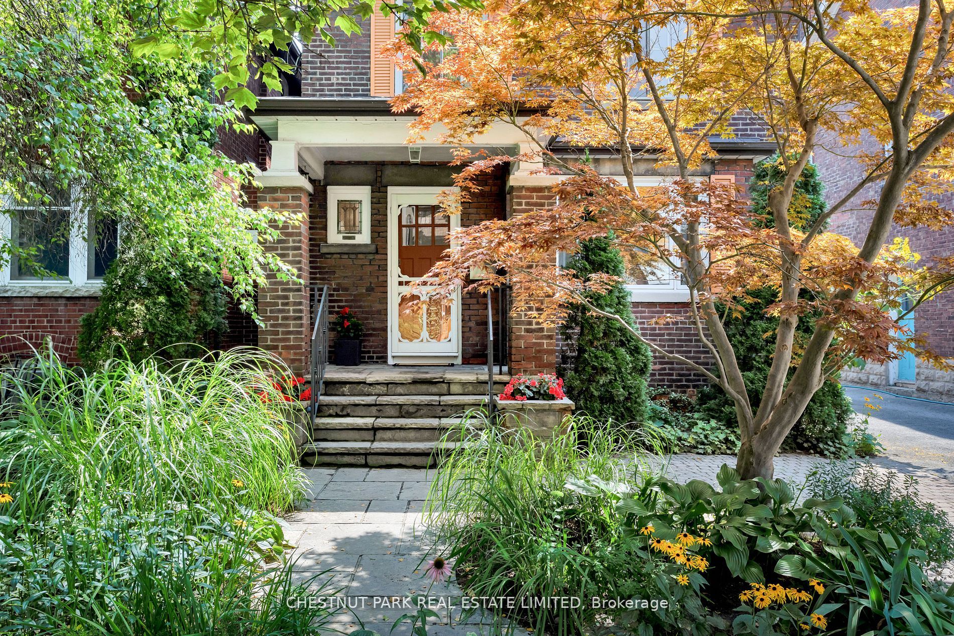 33 Chester Hill Rd