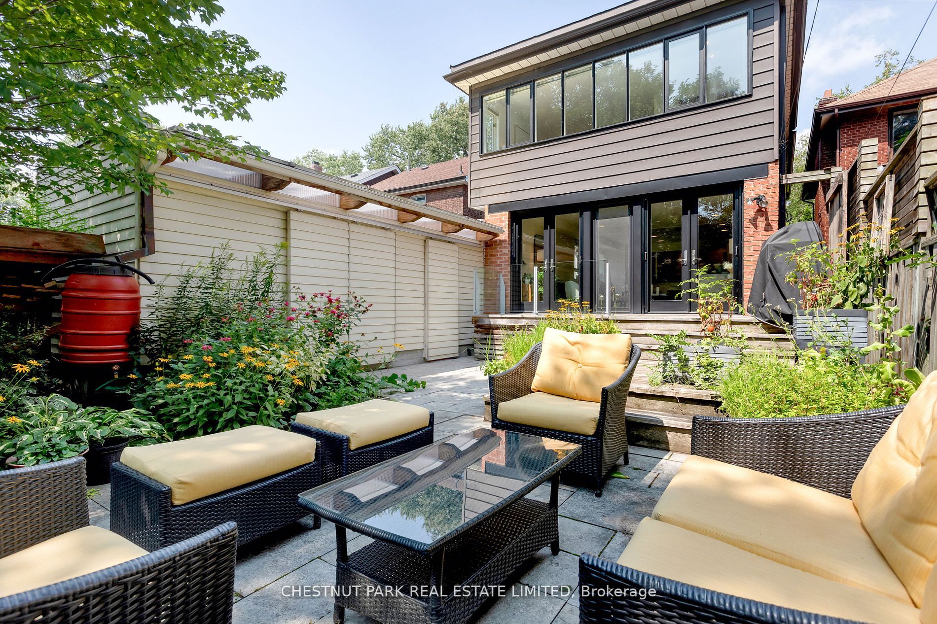 33 Chester Hill Rd