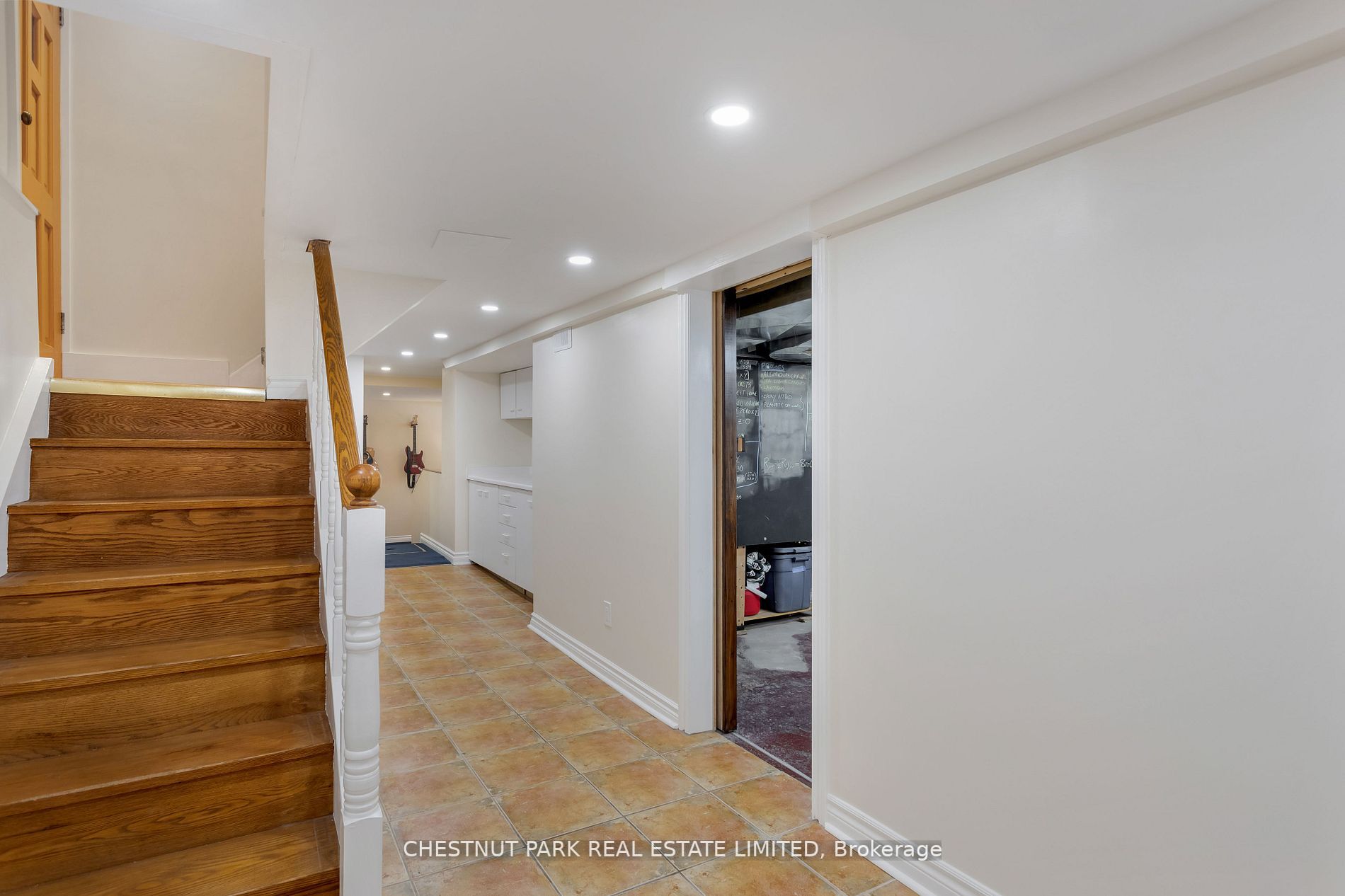 33 Chester Hill Rd