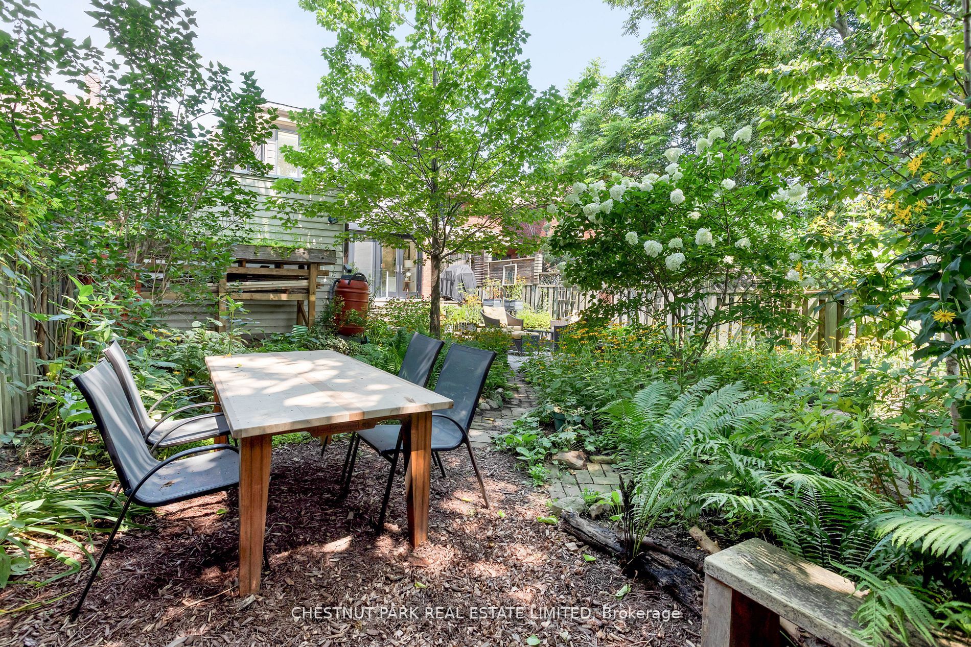 33 Chester Hill Rd