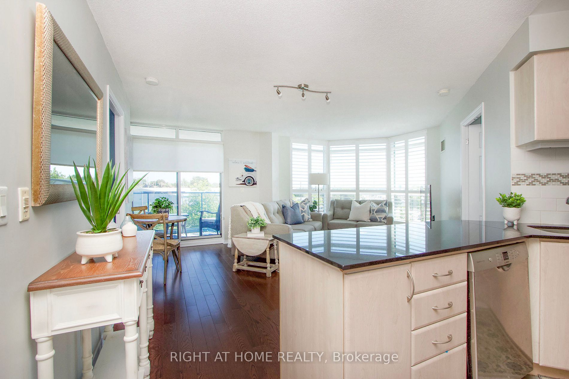 340 Watson Street W, #202