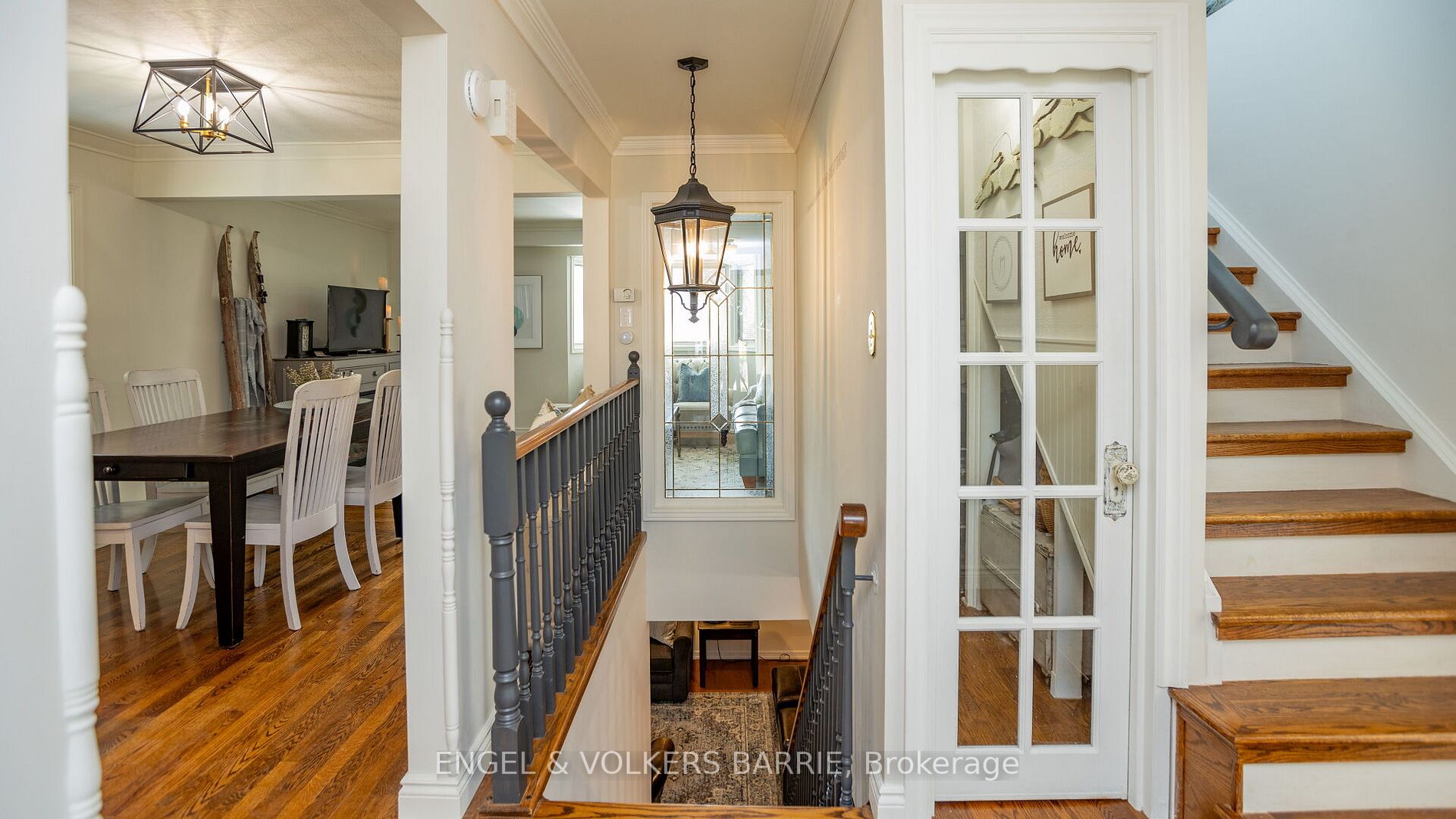 460 Paddington Cres