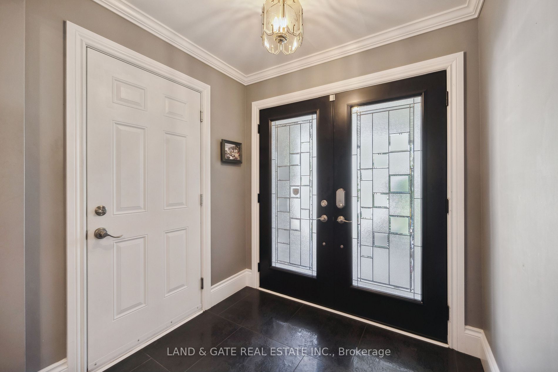 109 Gardenia Court