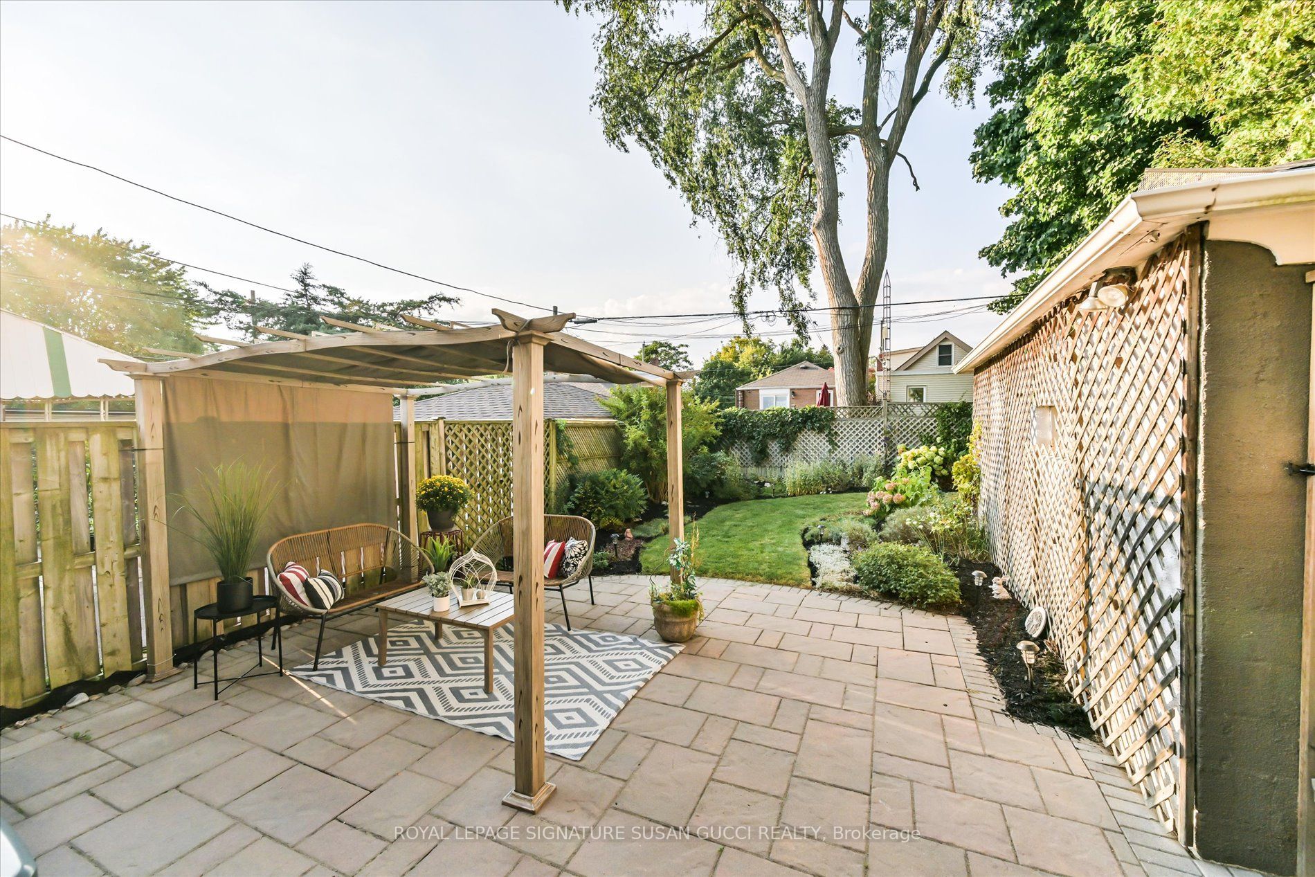 88 Galbraith Ave