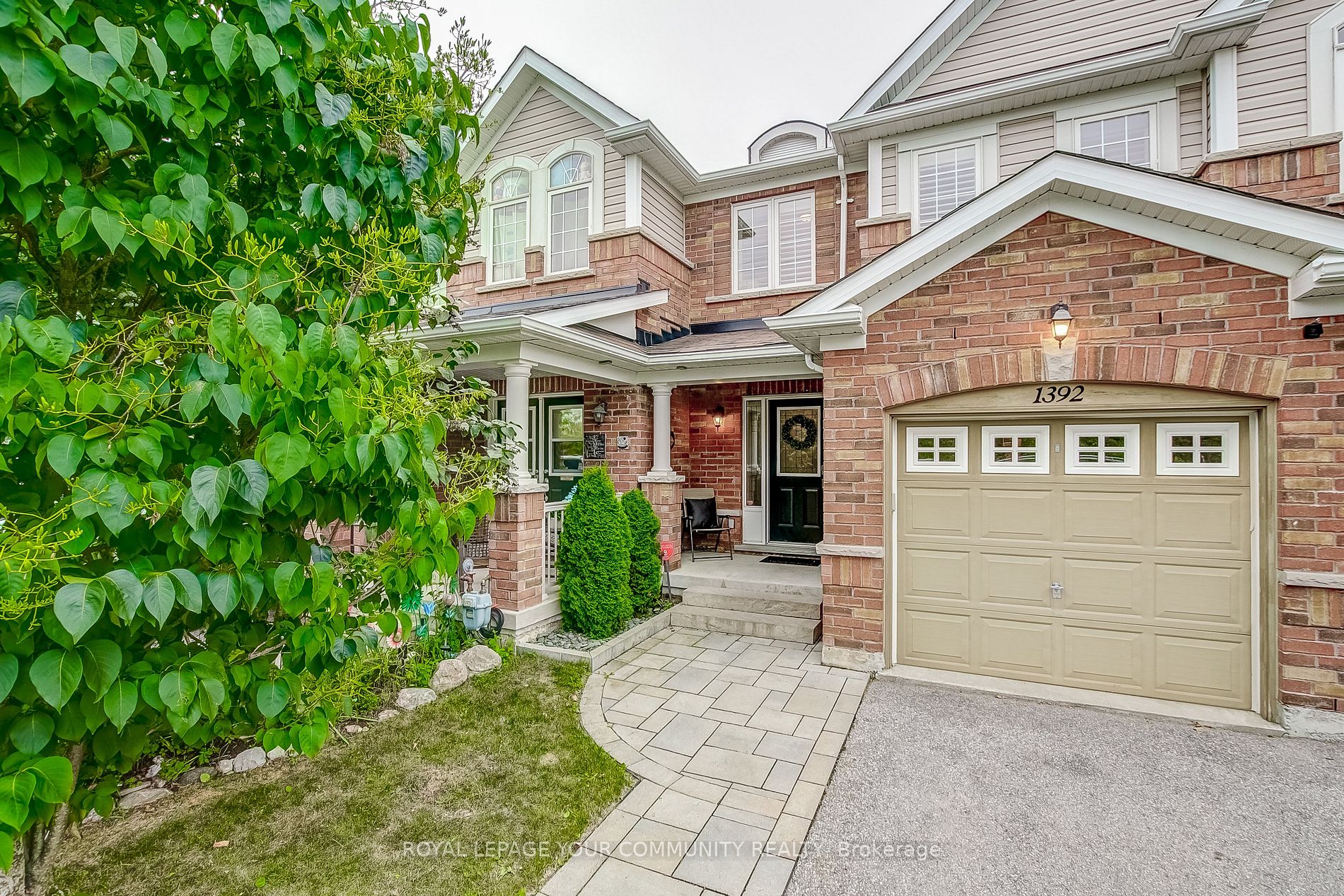 1392 Glaspell Crescent