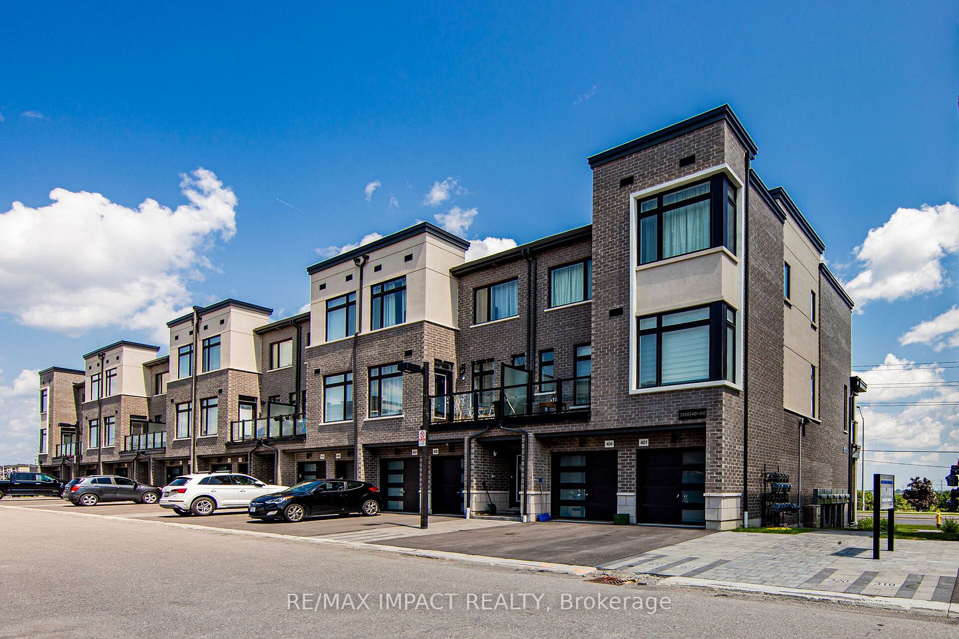 2550 Castlegate Crossing, #401