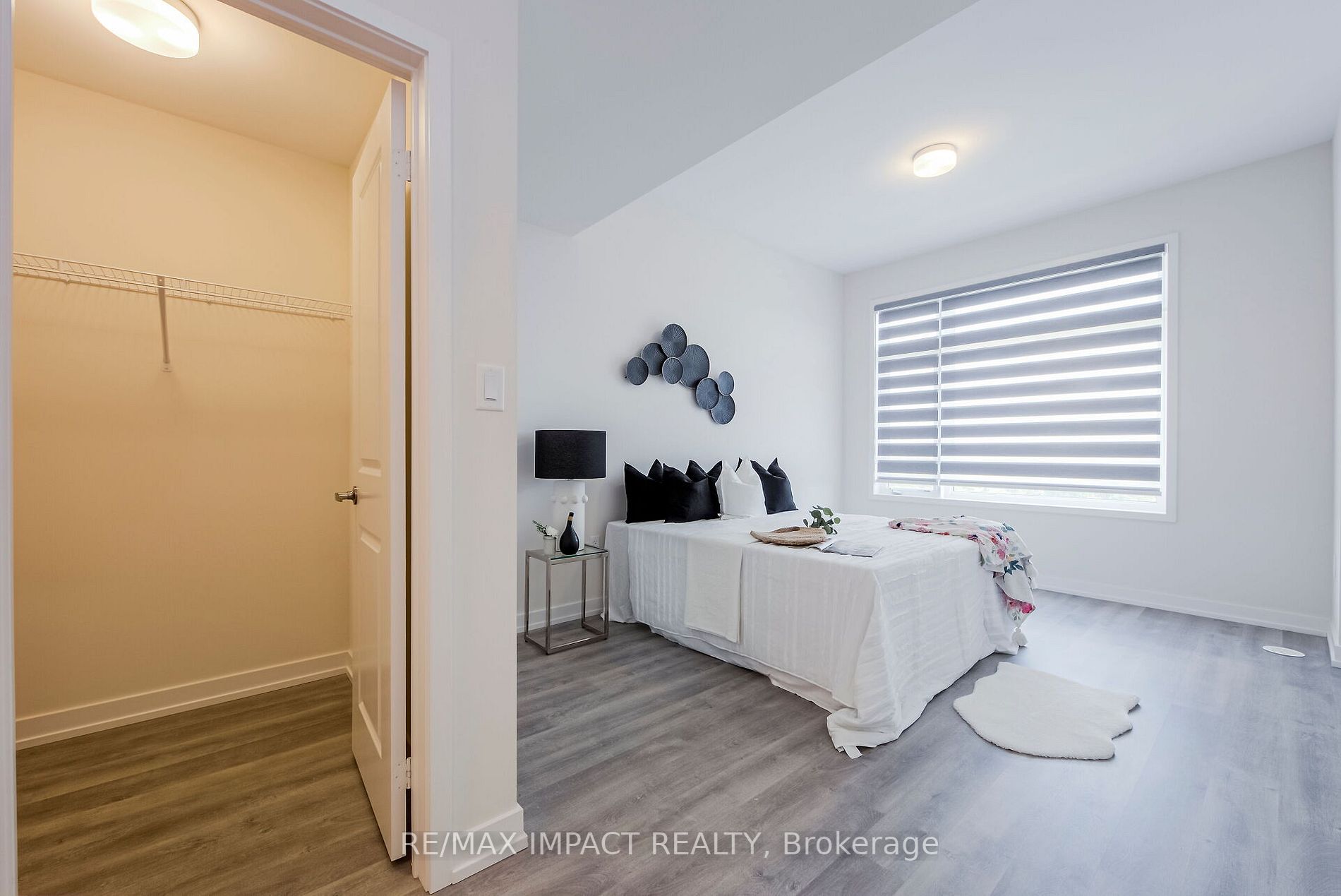 2550 Castlegate Crossing, #401