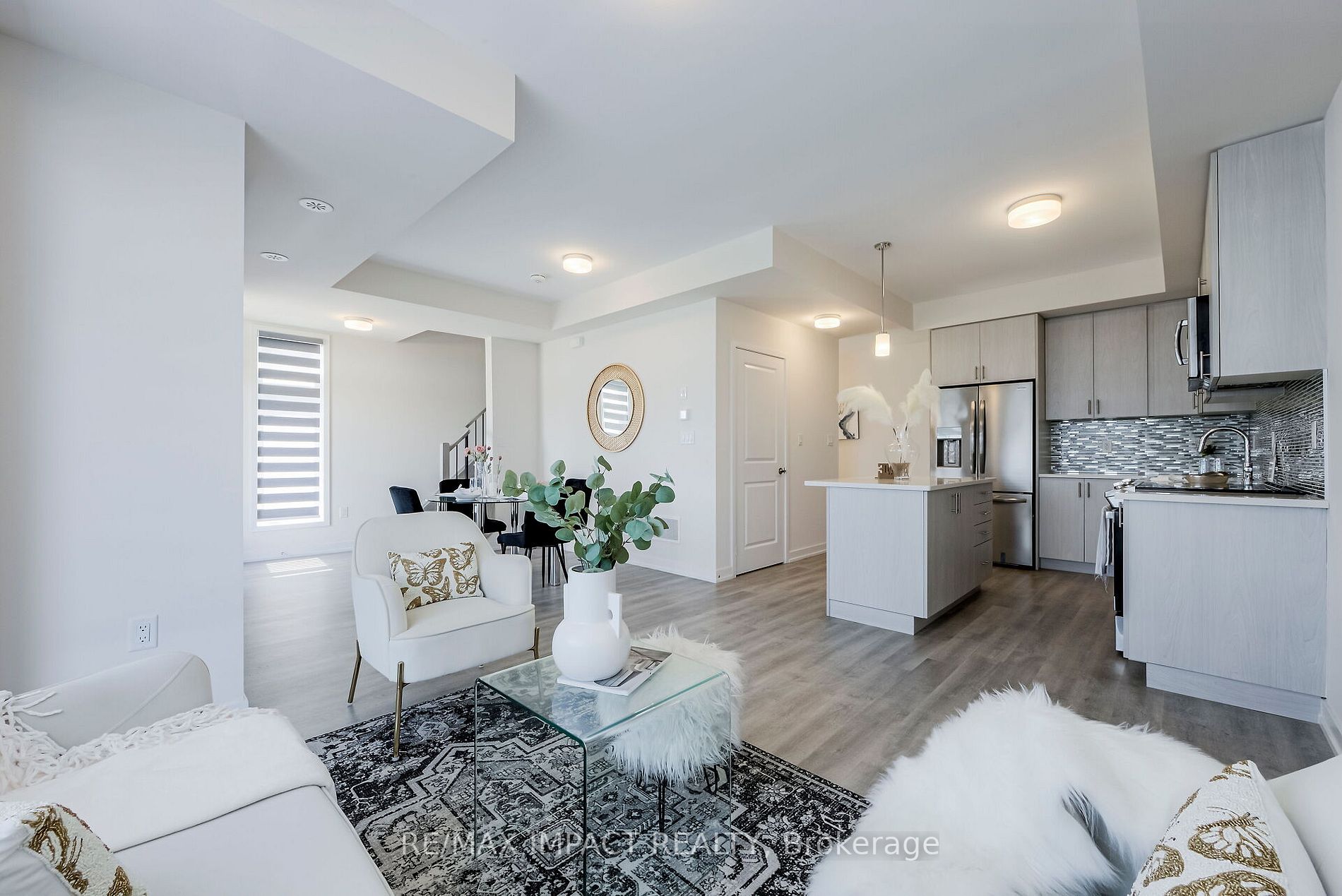 2550 Castlegate Crossing, #401