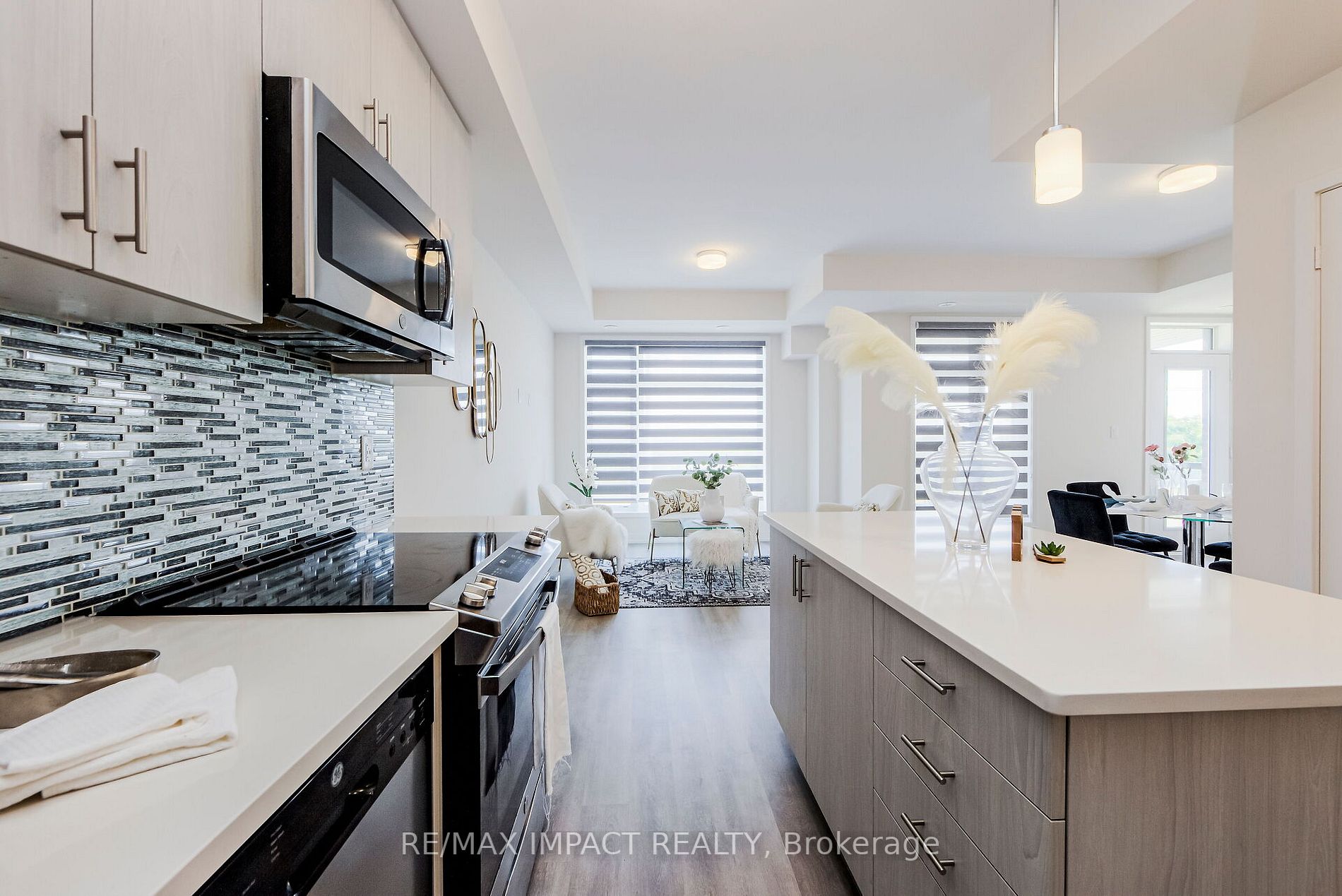 2550 Castlegate Crossing, #401