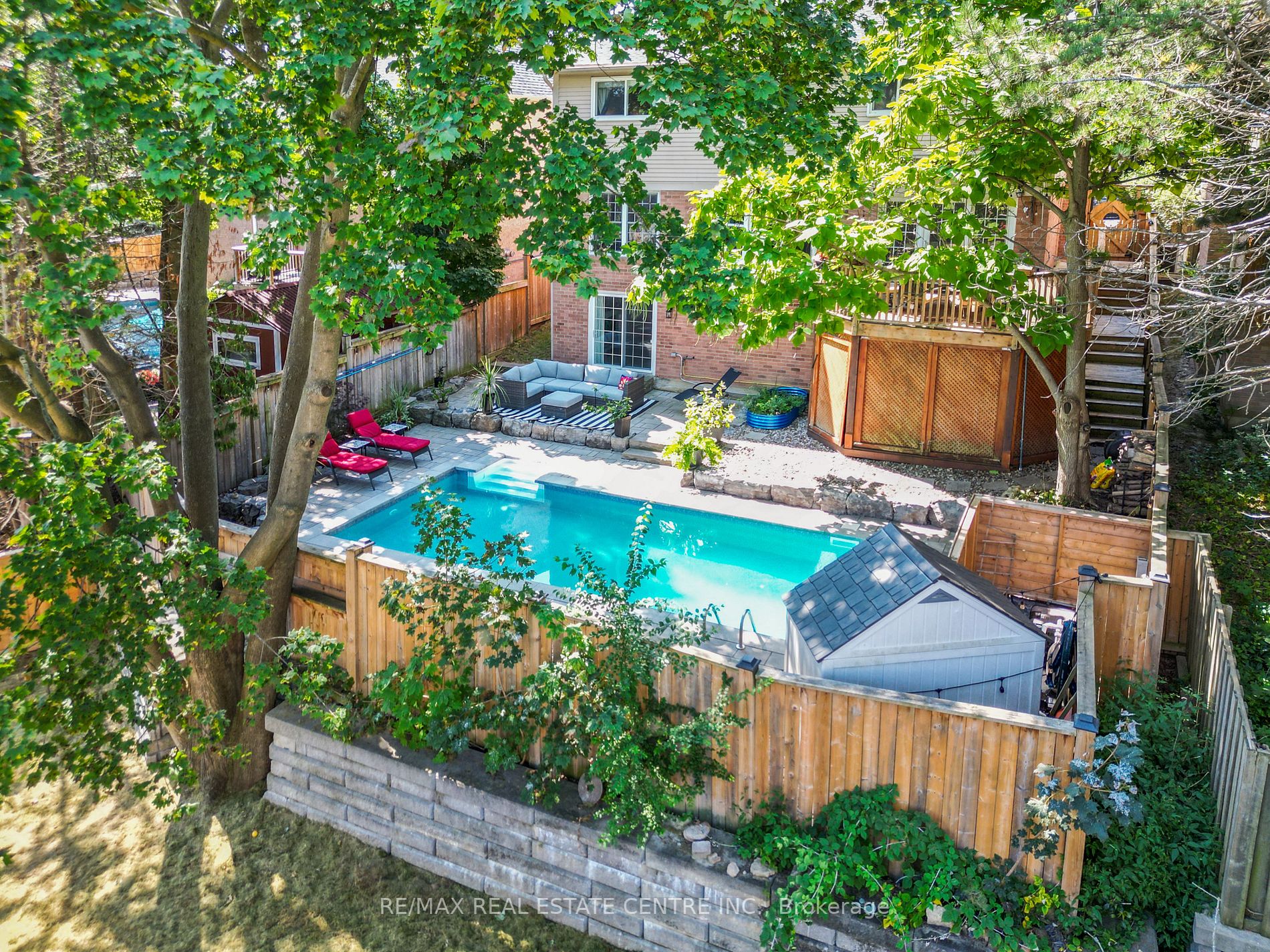 1857 Parkside Dr