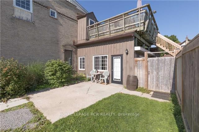 102 River St