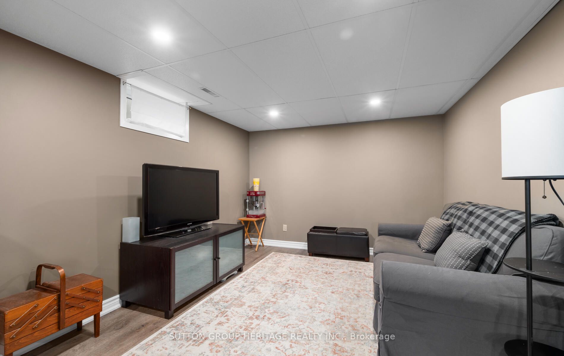 589 Creekview Circ