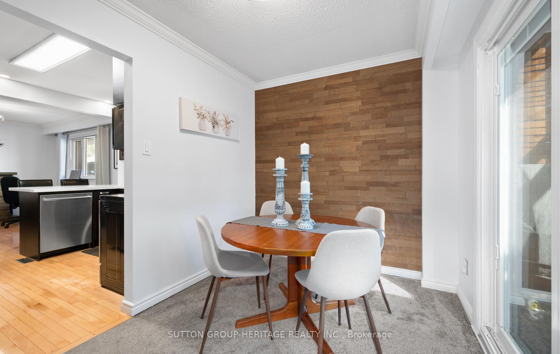 589 Creekview Circ