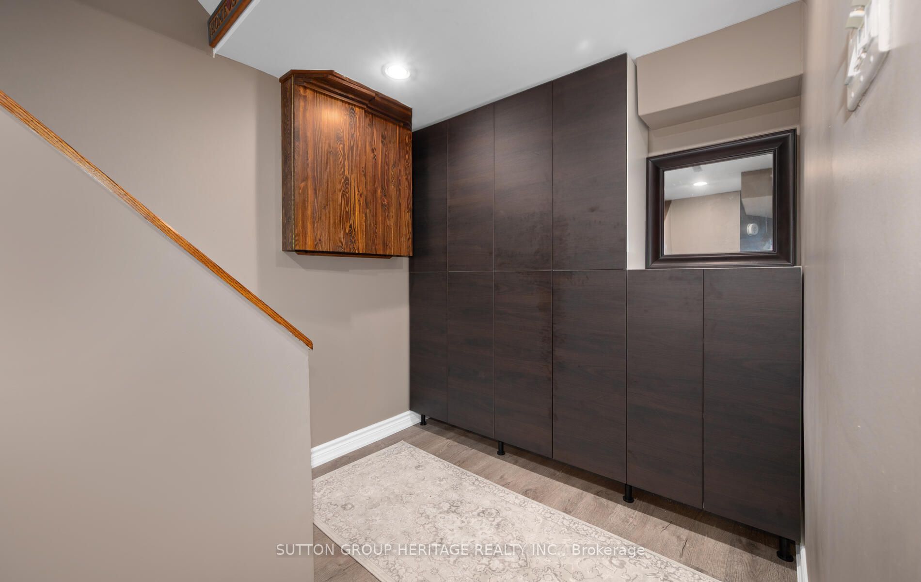 589 Creekview Circ