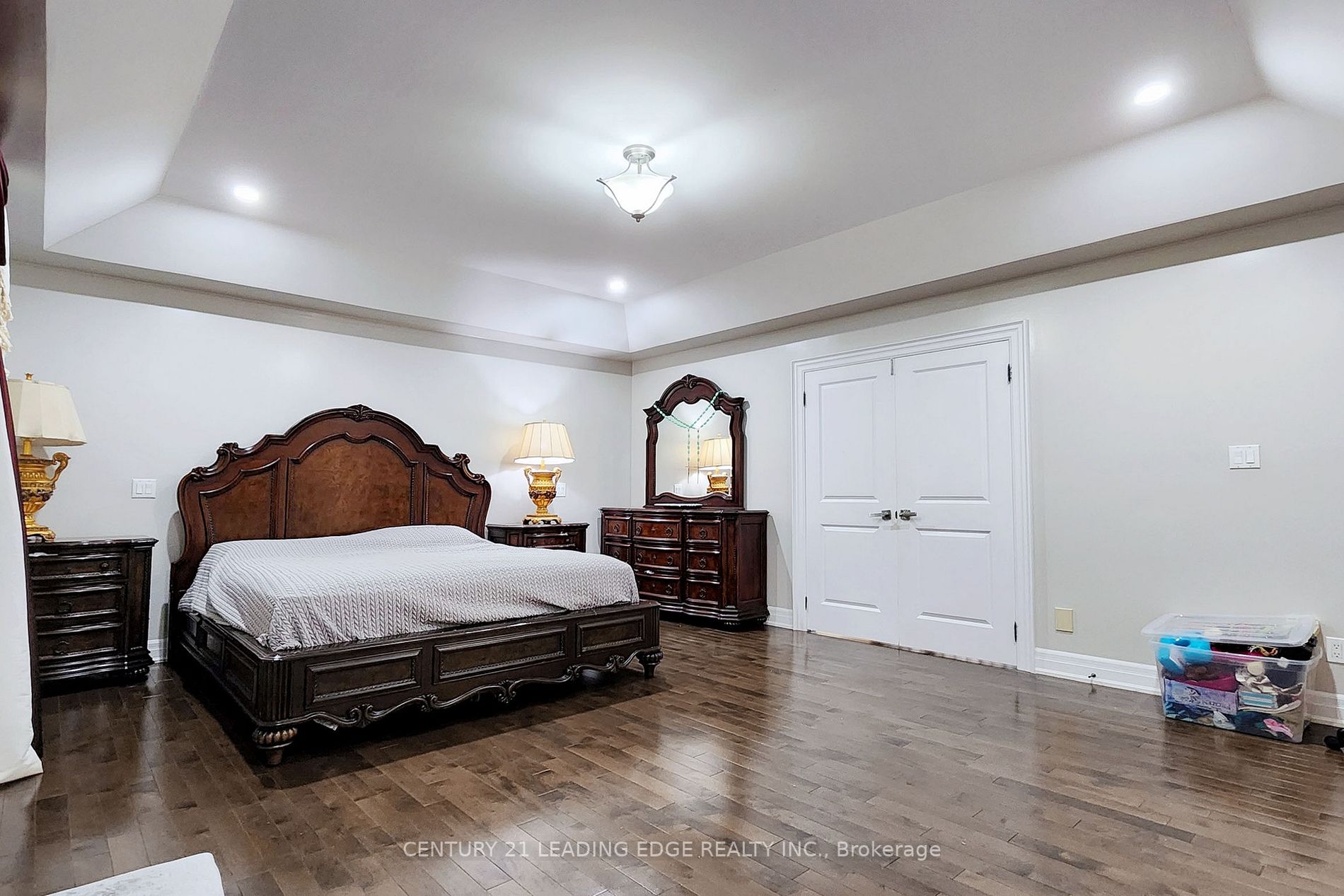 473 Oakwood Drive