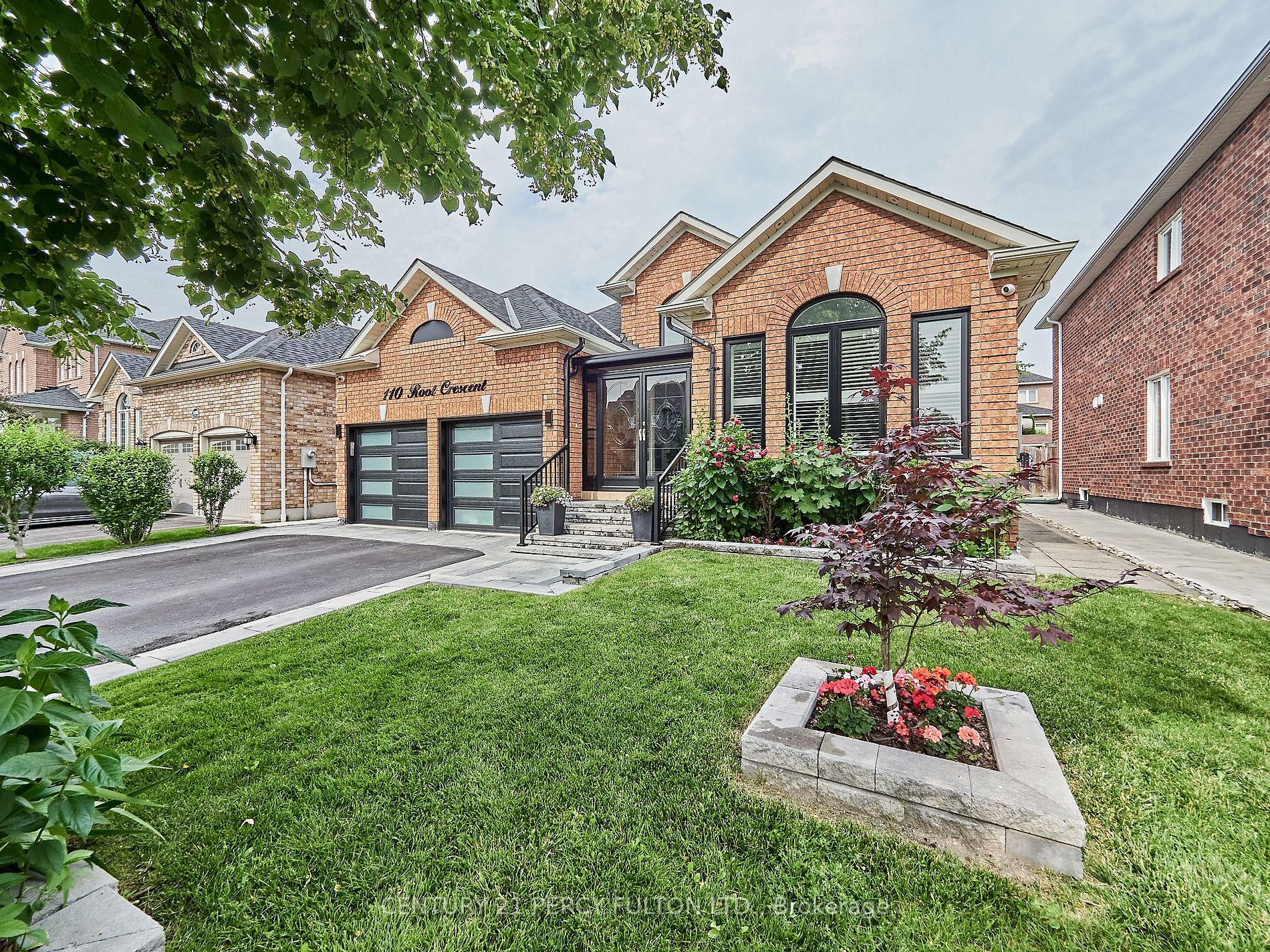 110 Root Cres