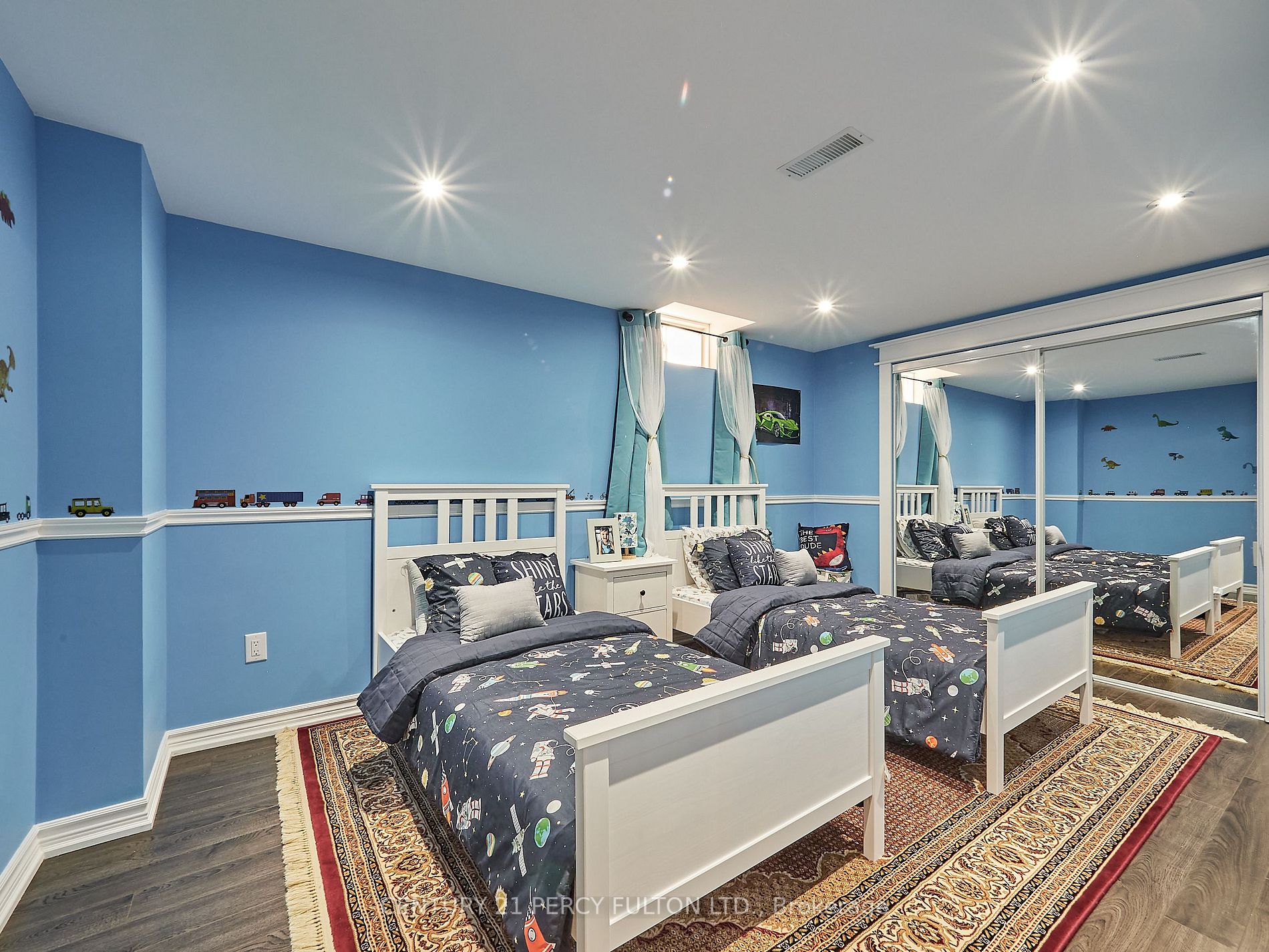 110 Root Cres