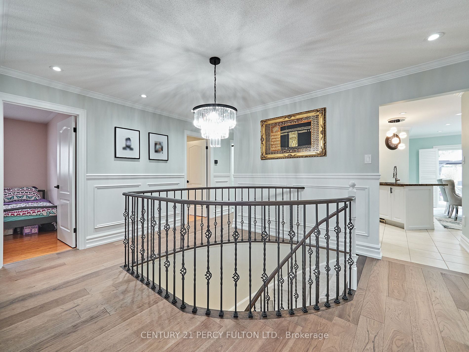 110 Root Cres