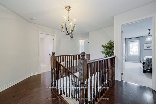 6 North Glen Blvd