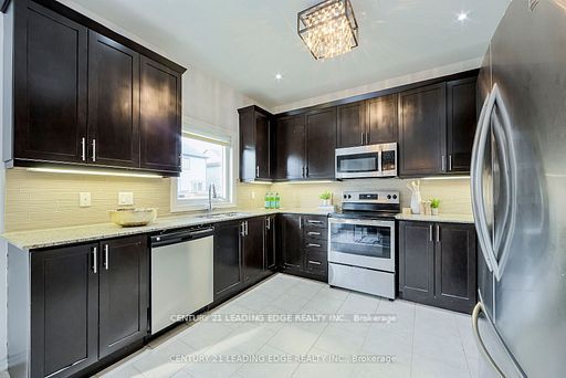 6 North Glen Blvd