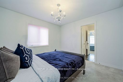 6 North Glen Blvd