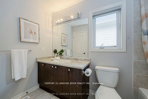 6 North Glen Blvd