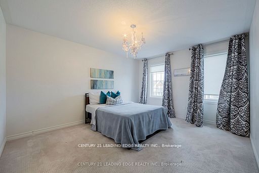 6 North Glen Blvd