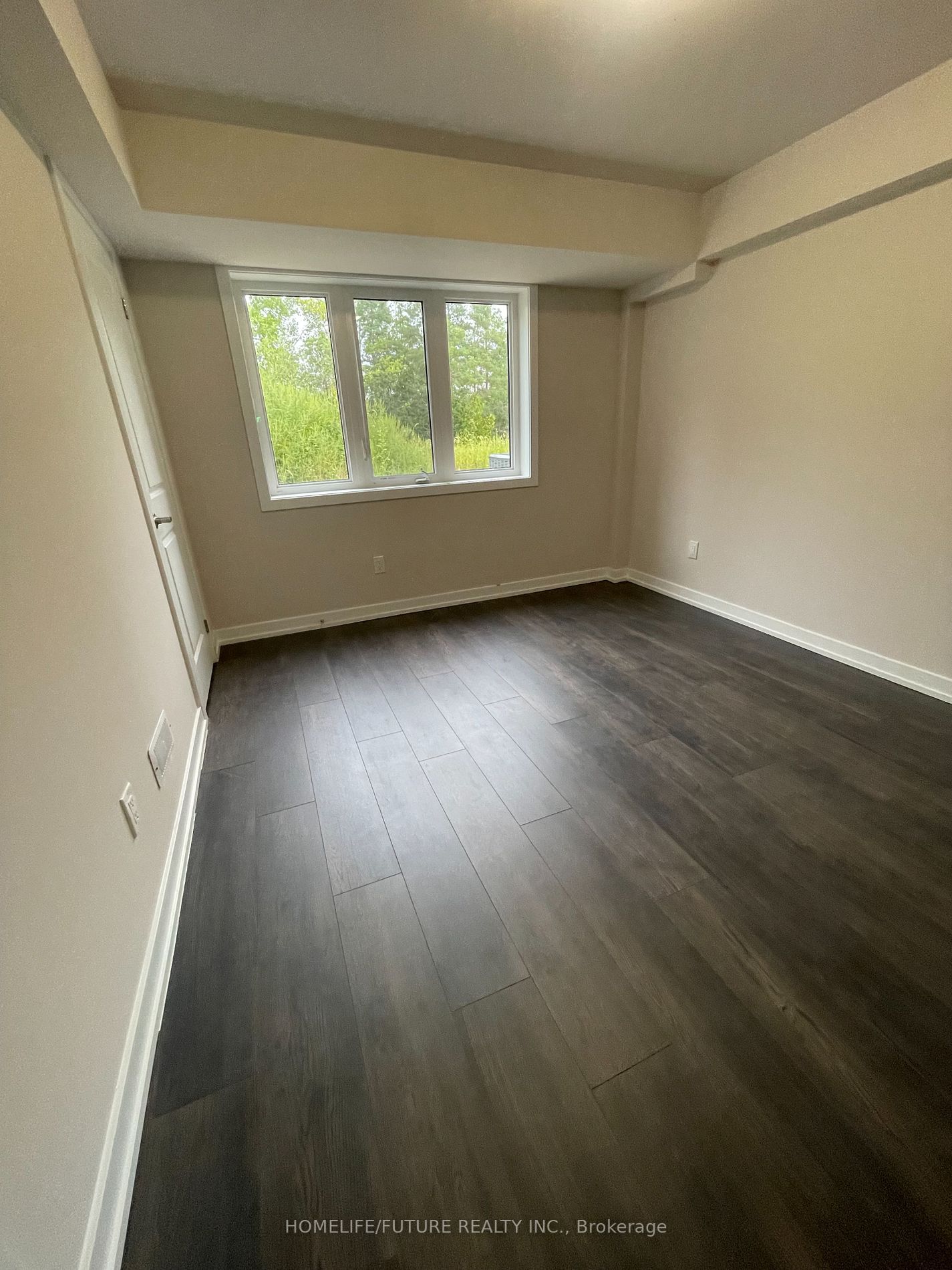 400 Finch Ave, #15