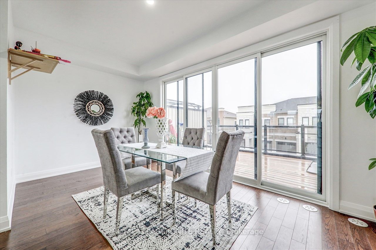 53 King George Way