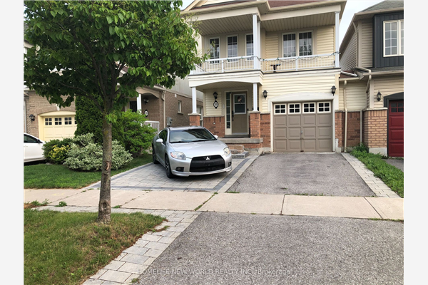 35 Robideau Pl, Whitby