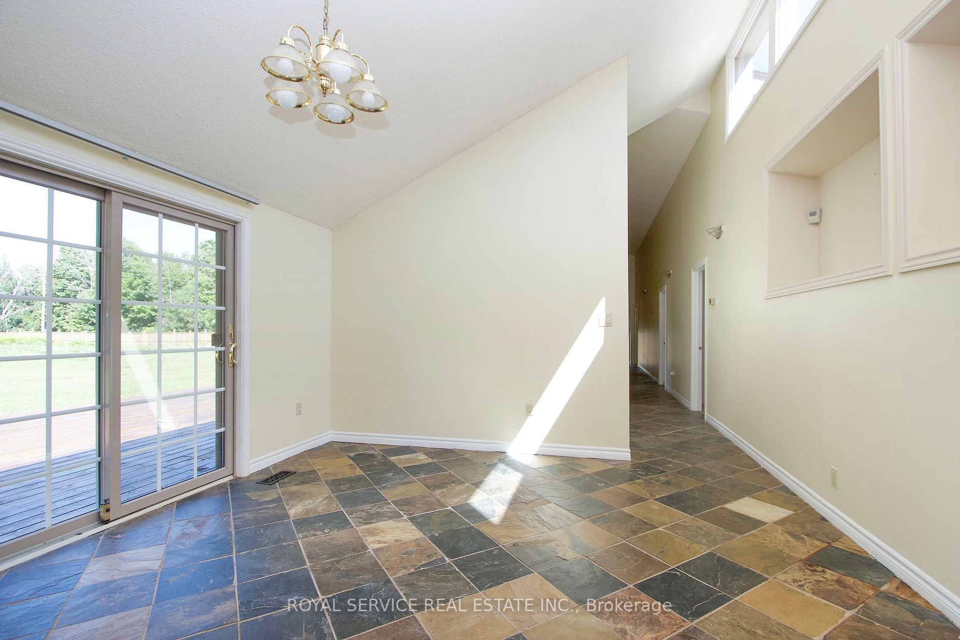 4398 Concession 1 Rd
