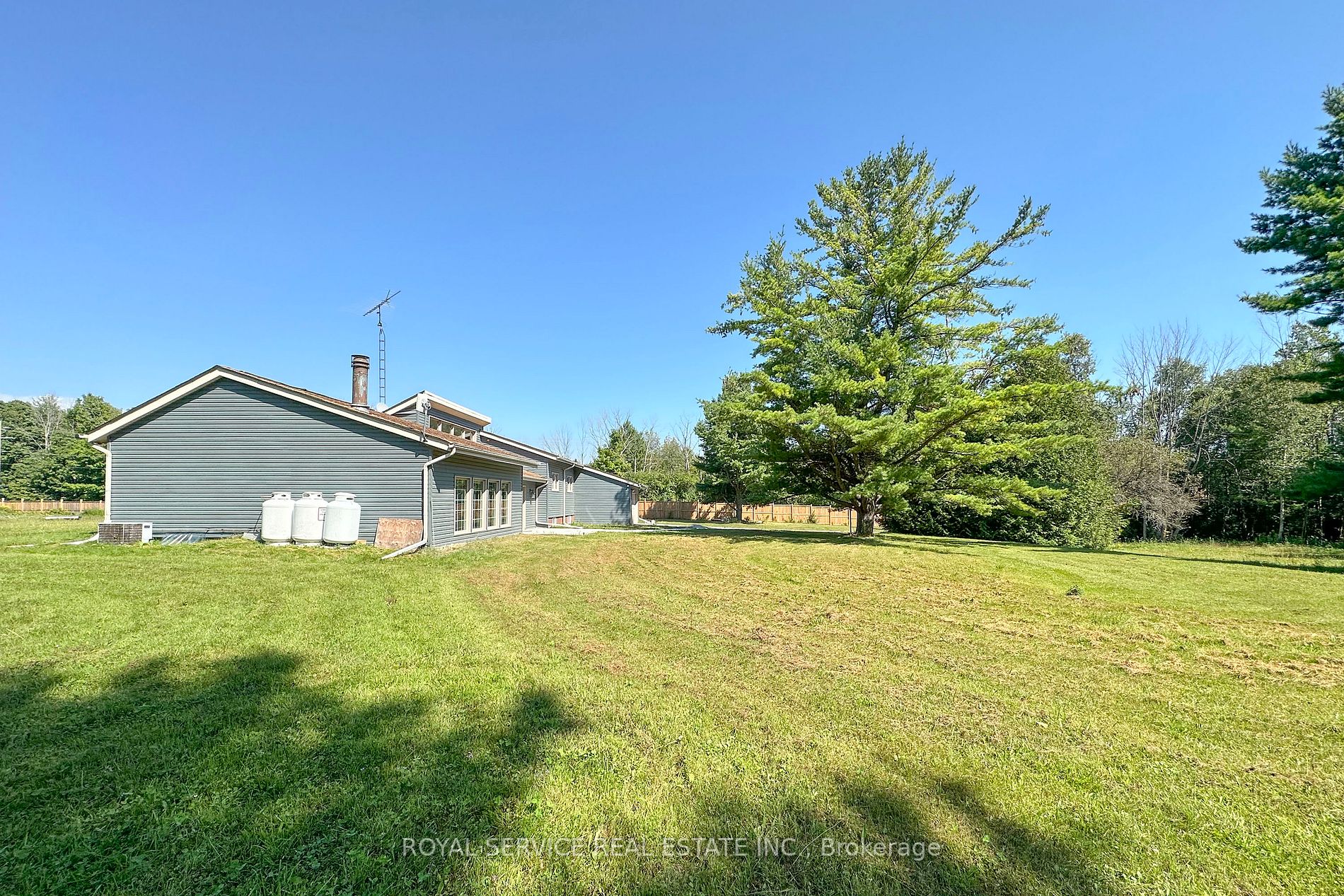 4398 Concession 1 Rd