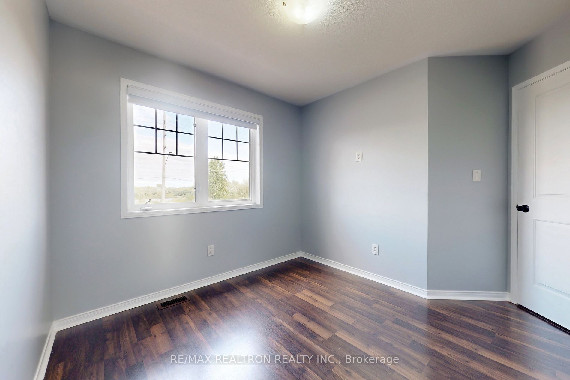 2126 Green Rd