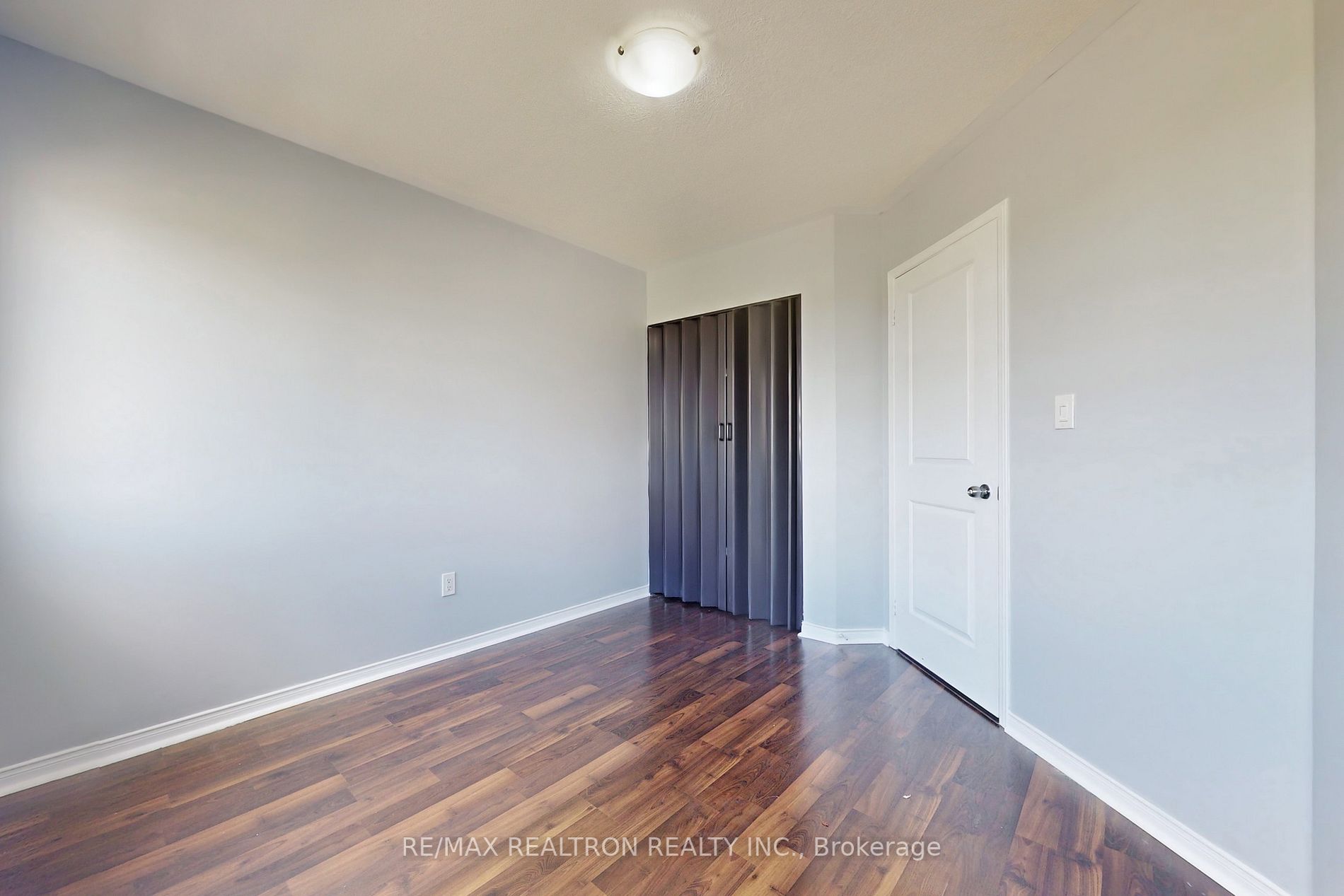 2126 Green Rd