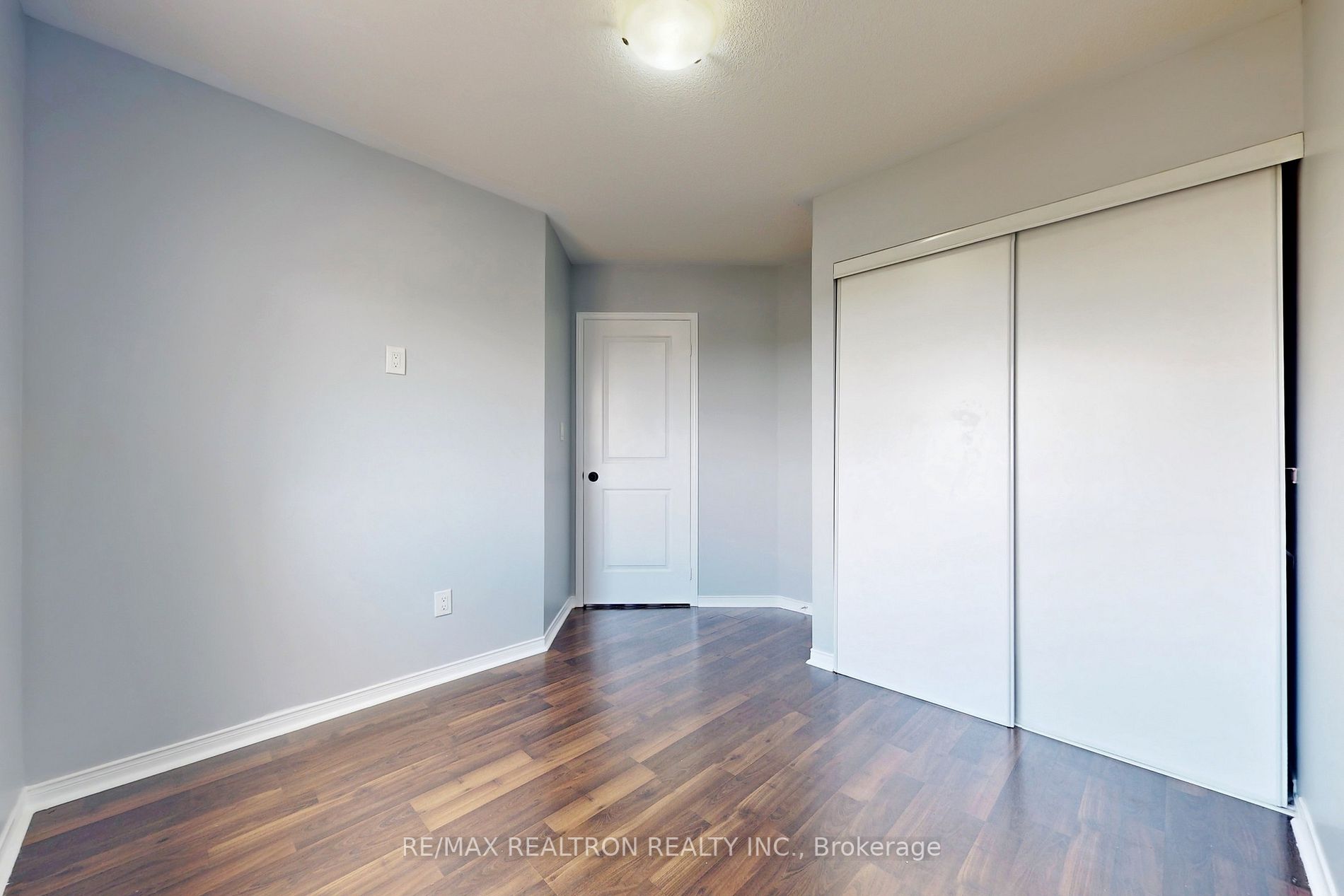 2126 Green Rd