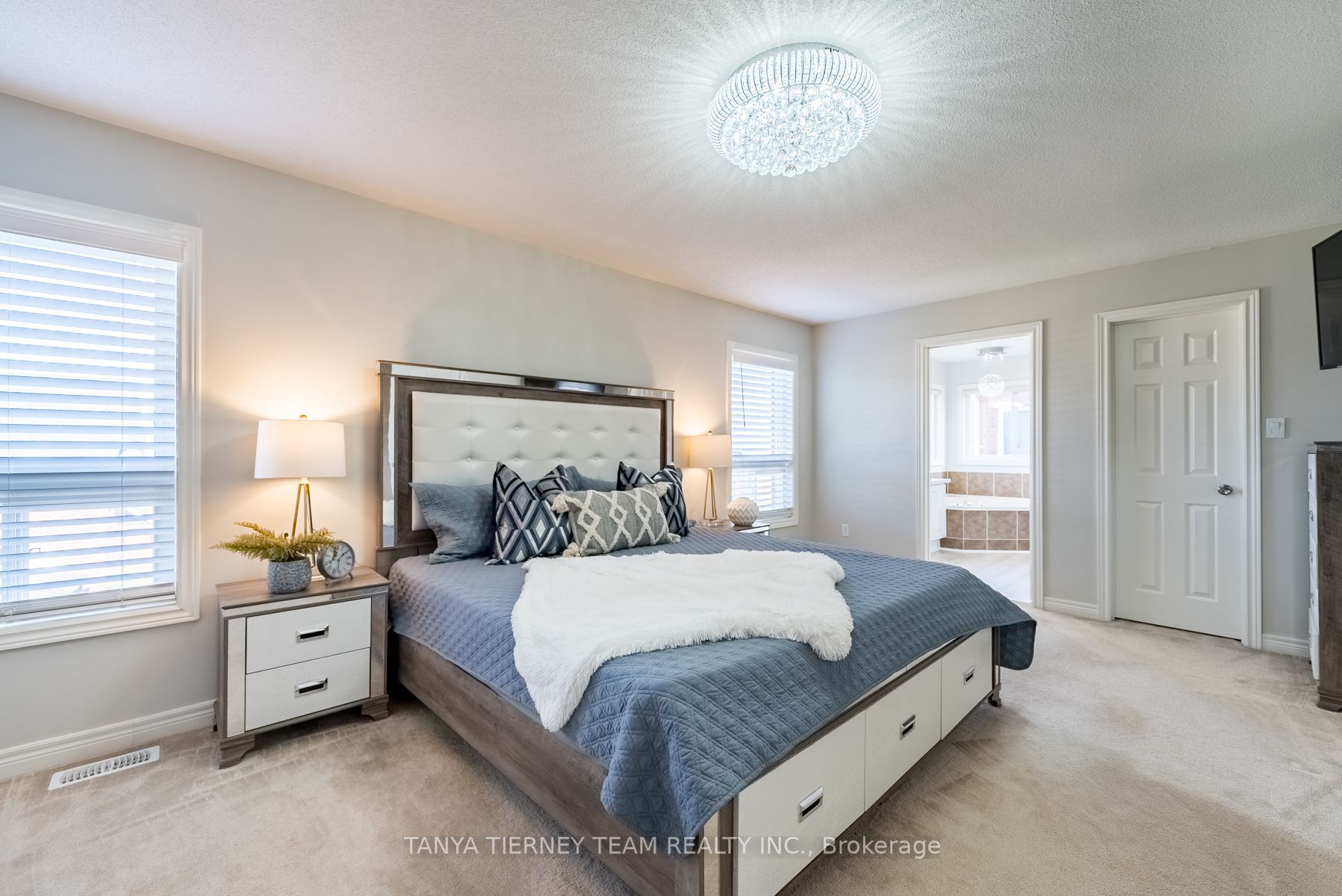 21 Corsham Drive
